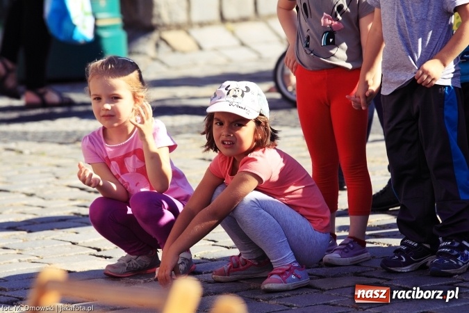 Zdjęcie w galerii na portalu naszraciborz.pl: Ekologicznie na raciborskim rynku już po raz piętnasty wiadomości z regionu