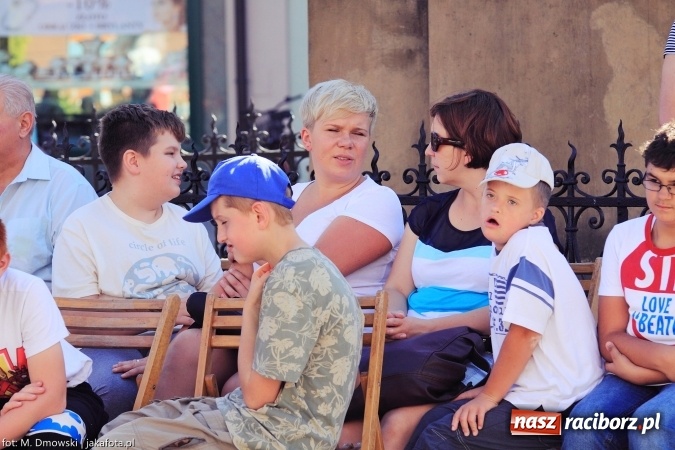 Zdjęcie w galerii na portalu naszraciborz.pl: Ekologicznie na raciborskim rynku już po raz piętnasty wiadomości z regionu