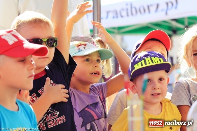 Zdjęcie w galerii na portalu naszraciborz.pl: Ekologicznie na raciborskim rynku już po raz piętnasty wiadomości z regionu