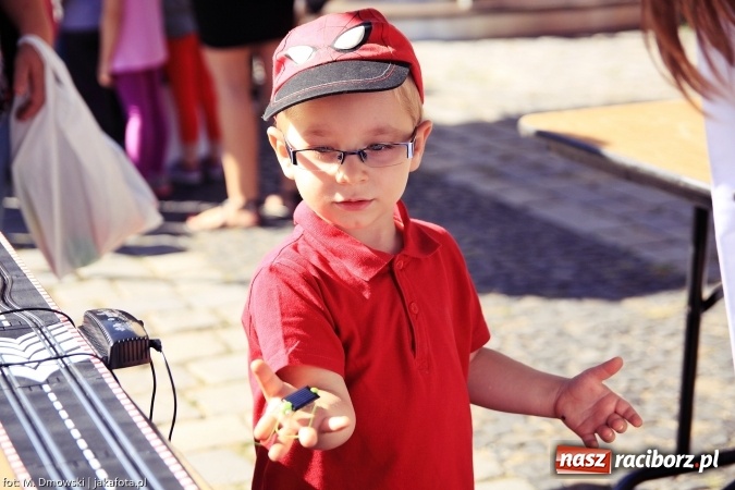 Zdjęcie w galerii na portalu naszraciborz.pl: Ekologicznie na raciborskim rynku już po raz piętnasty wiadomości z regionu