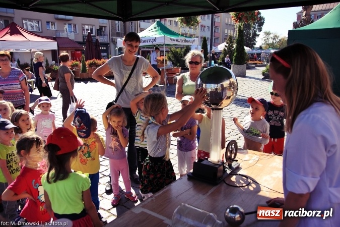 Zdjęcie w galerii na portalu naszraciborz.pl: Ekologicznie na raciborskim rynku już po raz piętnasty wiadomości z regionu