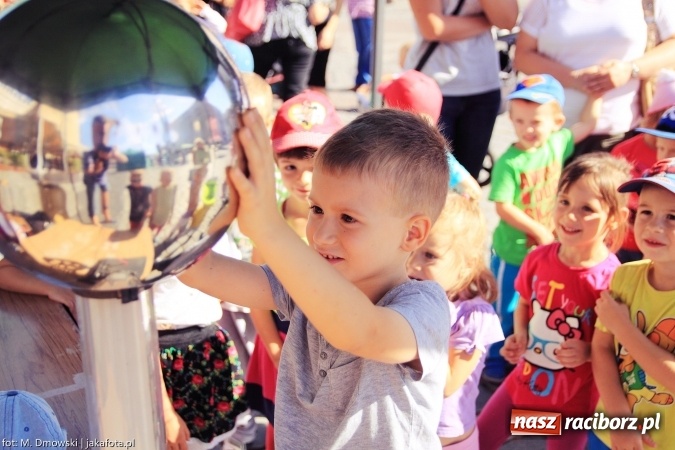 Zdjęcie w galerii na portalu naszraciborz.pl: Ekologicznie na raciborskim rynku już po raz piętnasty wiadomości z regionu