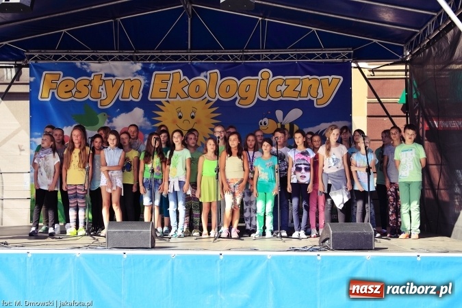 Zdjęcie w galerii na portalu naszraciborz.pl: Ekologicznie na raciborskim rynku już po raz piętnasty wiadomości z regionu