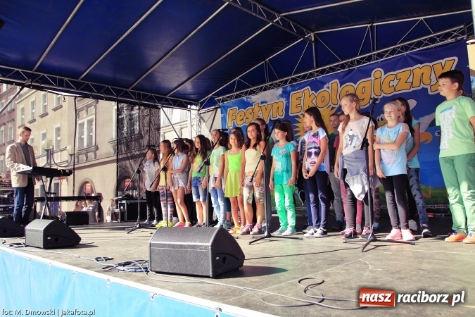 Zdjęcie w galerii na portalu naszraciborz.pl: Ekologicznie na raciborskim rynku już po raz piętnasty wiadomości z regionu