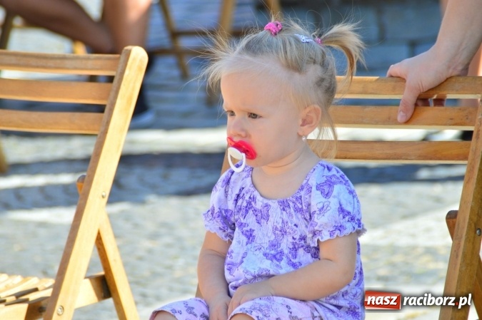 Zdjęcie w galerii na portalu naszraciborz.pl: Ekologicznie na raciborskim rynku już po raz piętnasty wiadomości z regionu