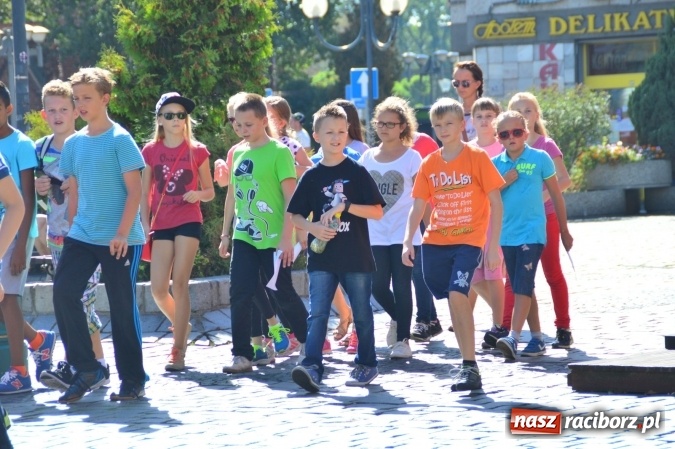 Zdjęcie w galerii na portalu naszraciborz.pl: Ekologicznie na raciborskim rynku już po raz piętnasty wiadomości z regionu