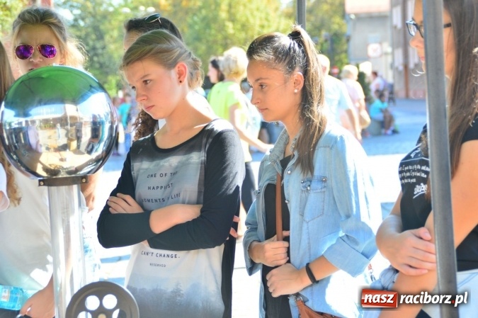 Zdjęcie w galerii na portalu naszraciborz.pl: Ekologicznie na raciborskim rynku już po raz piętnasty wiadomości z regionu