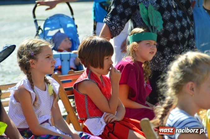 Zdjęcie w galerii na portalu naszraciborz.pl: Ekologicznie na raciborskim rynku już po raz piętnasty wiadomości z regionu