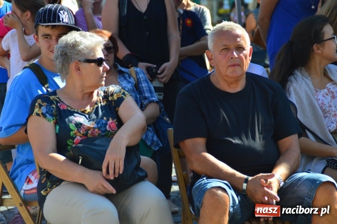 Zdjęcie w galerii na portalu naszraciborz.pl: Ekologicznie na raciborskim rynku już po raz piętnasty wiadomości z regionu