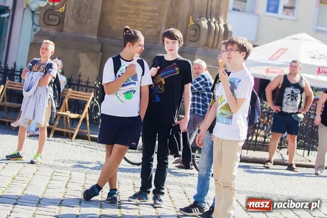 Zdjęcie w galerii na portalu naszraciborz.pl: Ekologicznie na raciborskim rynku już po raz piętnasty wiadomości z regionu