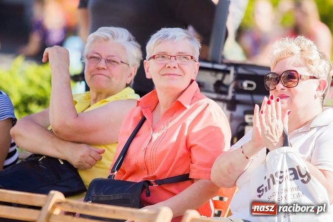 Zdjęcie w galerii na portalu naszraciborz.pl: Ekologicznie na raciborskim rynku już po raz piętnasty wiadomości z regionu