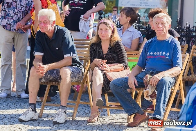 Zdjęcie w galerii na portalu naszraciborz.pl: Ekologicznie na raciborskim rynku już po raz piętnasty wiadomości z regionu