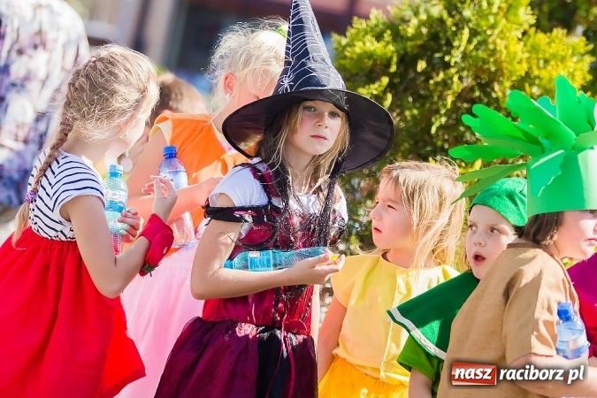 Zdjęcie w galerii na portalu naszraciborz.pl: Ekologicznie na raciborskim rynku już po raz piętnasty wiadomości z regionu