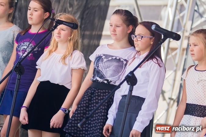 Zdjęcie w galerii na portalu naszraciborz.pl: Ekologicznie na raciborskim rynku już po raz piętnasty wiadomości z regionu