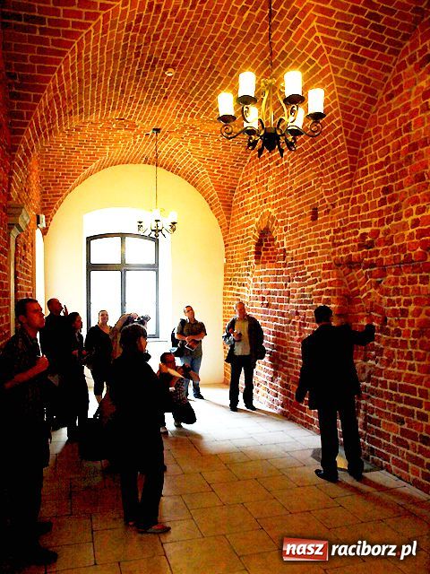 Zdjęcie w galerii na portalu naszraciborz.pl: Stare opactwo odzyskuje blask wiadomości z regionu