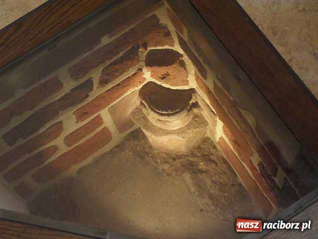 Zdjęcie w galerii na portalu naszraciborz.pl: Stare opactwo odzyskuje blask wiadomości z regionu