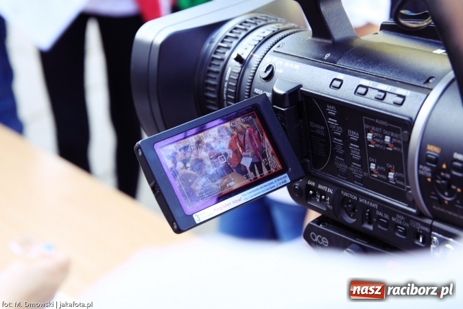 Zdjęcie w galerii na portalu naszraciborz.pl: Uczniowie ze Szkoły Podstawowej nr 1 pomagają w budowie szkoły w Nepalu wiadomości z regionu