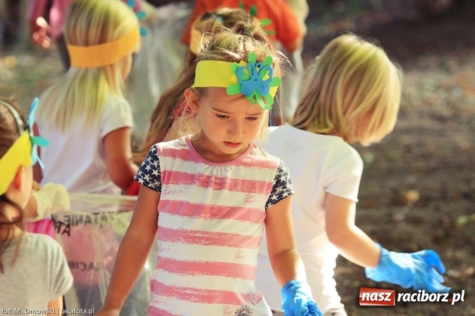 Zdjęcie w galerii na portalu naszraciborz.pl: Sprzątanie świata - uczniowie raciborskich szkół włączyli się w akcję  wiadomości z regionu