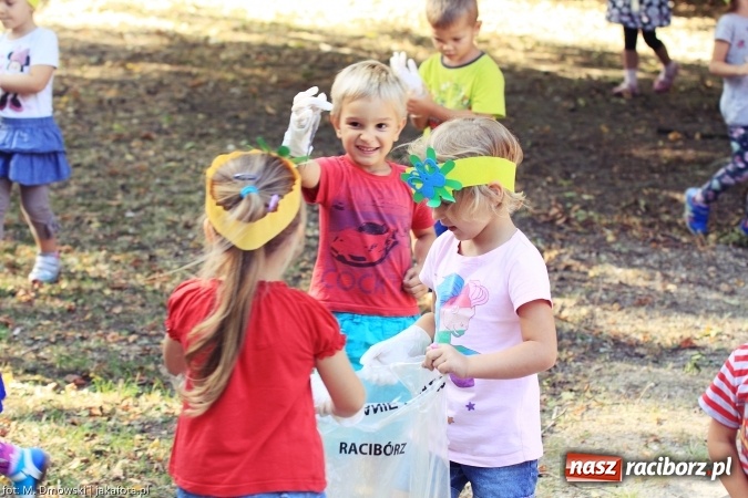 Zdjęcie w galerii na portalu naszraciborz.pl: Sprzątanie świata - uczniowie raciborskich szkół włączyli się w akcję  wiadomości z regionu