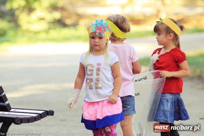 Zdjęcie w galerii na portalu naszraciborz.pl: Sprzątanie świata - uczniowie raciborskich szkół włączyli się w akcję  wiadomości z regionu