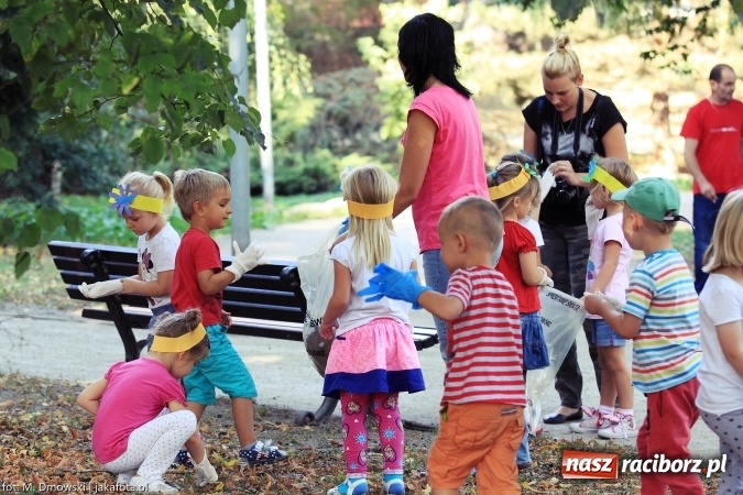 Zdjęcie w galerii na portalu naszraciborz.pl: Sprzątanie świata - uczniowie raciborskich szkół włączyli się w akcję  wiadomości z regionu
