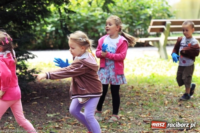 Zdjęcie w galerii na portalu naszraciborz.pl: Sprzątanie świata - uczniowie raciborskich szkół włączyli się w akcję  wiadomości z regionu