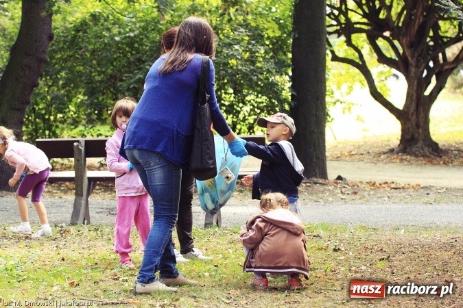 Zdjęcie w galerii na portalu naszraciborz.pl: Sprzątanie świata - uczniowie raciborskich szkół włączyli się w akcję  wiadomości z regionu