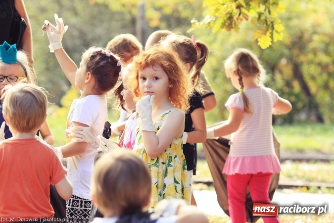 Zdjęcie w galerii na portalu naszraciborz.pl: Sprzątanie świata - uczniowie raciborskich szkół włączyli się w akcję  wiadomości z regionu