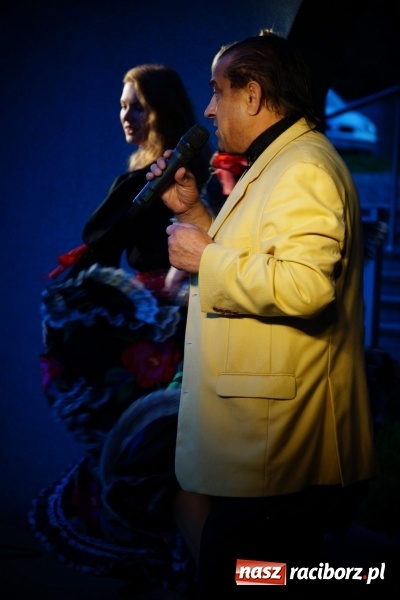 Zdjęcie w galerii na portalu naszraciborz.pl: Raciborzanie żegnali lato z Romami wiadomości z regionu