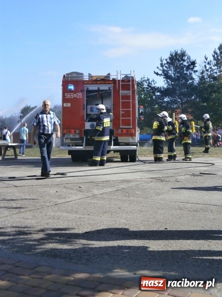 Zdjęcie w galerii na portalu naszraciborz.pl: Pożar kotłowni w Społecznej Szkole Podstawowej w Budziskach wiadomości z regionu