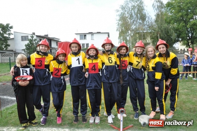 Zdjęcie w galerii na portalu naszraciborz.pl: Roszków, Pietraszyn, Sławików i Markowice triumfatorami powiatowych zawodów sportowo-pożarniczych wiadomości z regionu