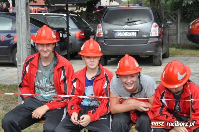Zdjęcie w galerii na portalu naszraciborz.pl: Roszków, Pietraszyn, Sławików i Markowice triumfatorami powiatowych zawodów sportowo-pożarniczych wiadomości z regionu