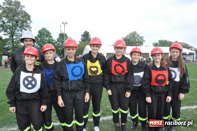 Zdjęcie w galerii na portalu naszraciborz.pl: Roszków, Pietraszyn, Sławików i Markowice triumfatorami powiatowych zawodów sportowo-pożarniczych wiadomości z regionu