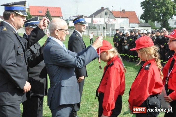 Zdjęcie w galerii na portalu naszraciborz.pl: Roszków, Pietraszyn, Sławików i Markowice triumfatorami powiatowych zawodów sportowo-pożarniczych wiadomości z regionu