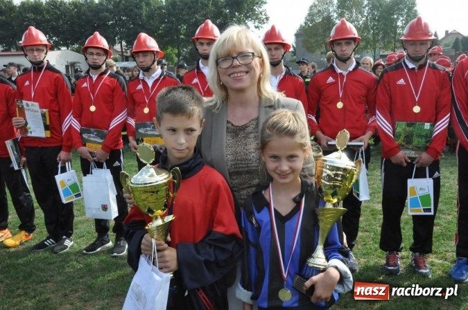 Zdjęcie w galerii na portalu naszraciborz.pl: Roszków, Pietraszyn, Sławików i Markowice triumfatorami powiatowych zawodów sportowo-pożarniczych wiadomości z regionu