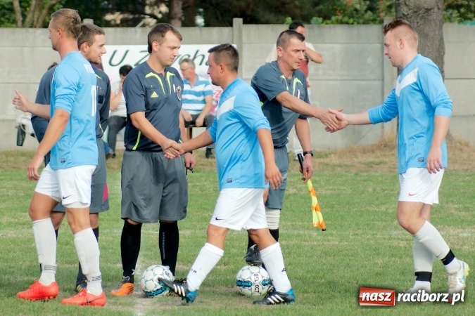 Zdjęcie w galerii na portalu naszraciborz.pl: Dwa do zera, Lyski po mękach żegnają outsidera wiadomości z regionu