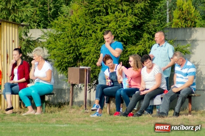 Zdjęcie w galerii na portalu naszraciborz.pl: Dwa do zera, Lyski po mękach żegnają outsidera wiadomości z regionu