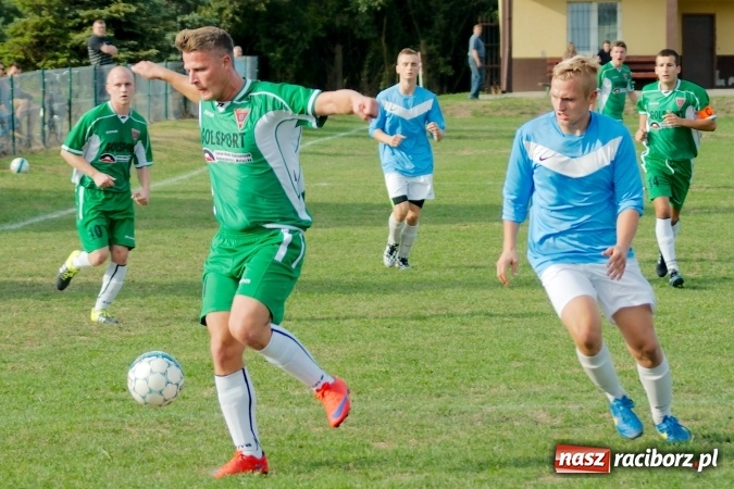 Zdjęcie w galerii na portalu naszraciborz.pl: Dwa do zera, Lyski po mękach żegnają outsidera wiadomości z regionu