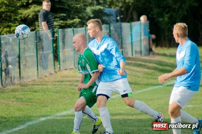 Zdjęcie w galerii na portalu naszraciborz.pl: Dwa do zera, Lyski po mękach żegnają outsidera wiadomości z regionu