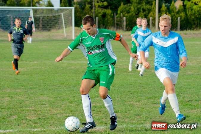 Zdjęcie w galerii na portalu naszraciborz.pl: Dwa do zera, Lyski po mękach żegnają outsidera wiadomości z regionu