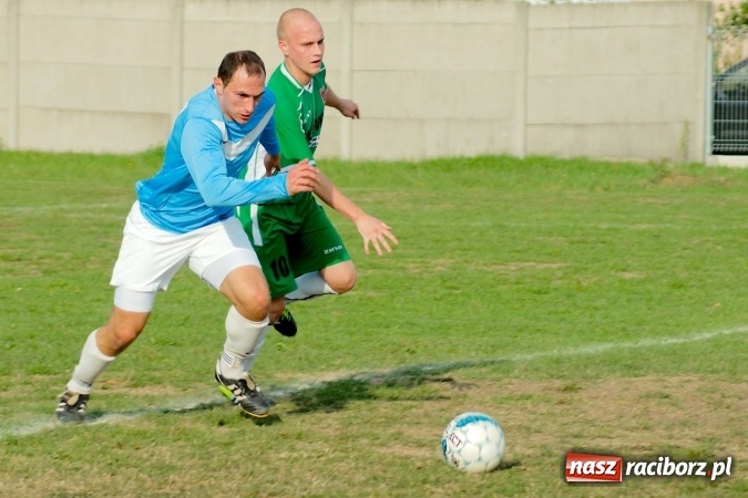 Zdjęcie w galerii na portalu naszraciborz.pl: Dwa do zera, Lyski po mękach żegnają outsidera wiadomości z regionu