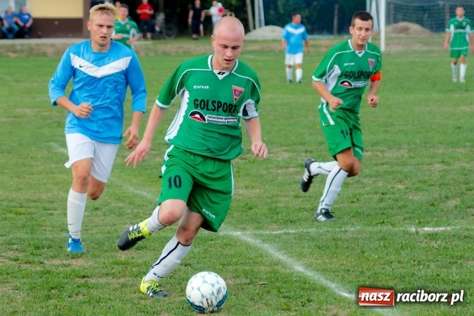 Zdjęcie w galerii na portalu naszraciborz.pl: Dwa do zera, Lyski po mękach żegnają outsidera wiadomości z regionu