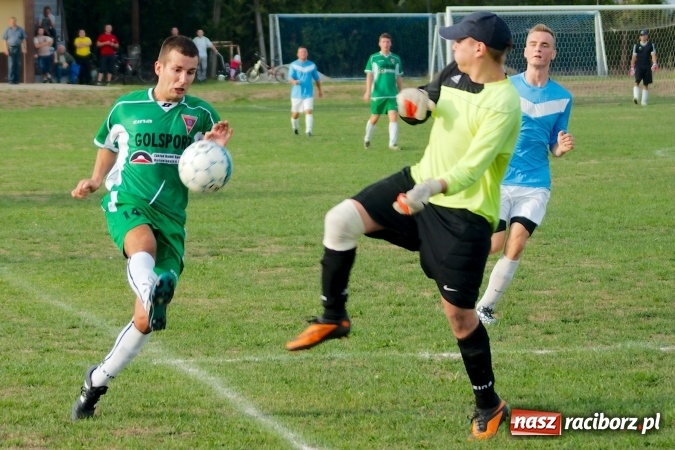 Zdjęcie w galerii na portalu naszraciborz.pl: Dwa do zera, Lyski po mękach żegnają outsidera wiadomości z regionu