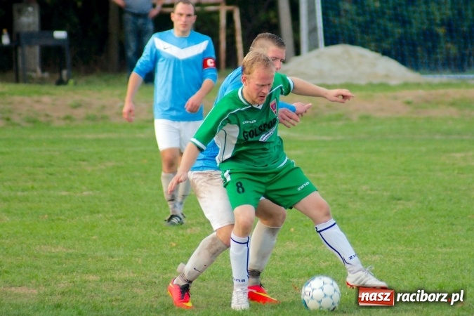 Zdjęcie w galerii na portalu naszraciborz.pl: Dwa do zera, Lyski po mękach żegnają outsidera wiadomości z regionu