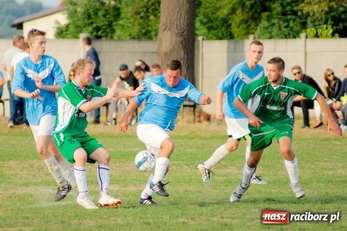 Zdjęcie w galerii na portalu naszraciborz.pl: Dwa do zera, Lyski po mękach żegnają outsidera wiadomości z regionu