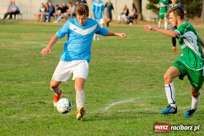 Zdjęcie w galerii na portalu naszraciborz.pl: Dwa do zera, Lyski po mękach żegnają outsidera wiadomości z regionu