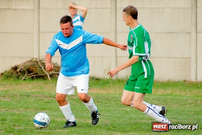 Zdjęcie w galerii na portalu naszraciborz.pl: Dwa do zera, Lyski po mękach żegnają outsidera wiadomości z regionu