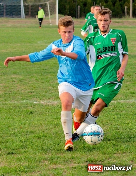 Zdjęcie w galerii na portalu naszraciborz.pl: Dwa do zera, Lyski po mękach żegnają outsidera wiadomości z regionu