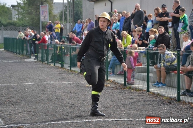 Zdjęcie w galerii na portalu naszraciborz.pl: Zawody strażackie w Tworkowie - znajdź się na zdjęciu wiadomości z regionu