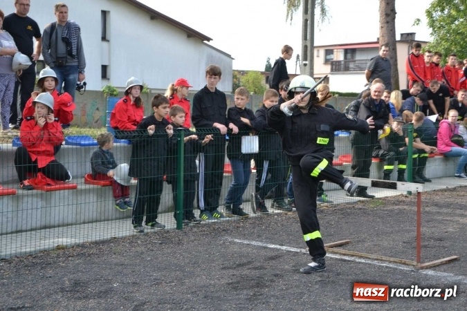 Zdjęcie w galerii na portalu naszraciborz.pl: Zawody strażackie w Tworkowie - znajdź się na zdjęciu wiadomości z regionu